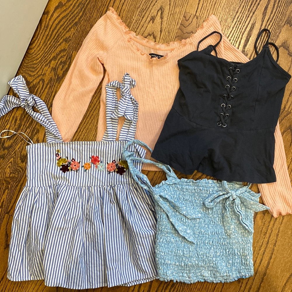 Women’s size XS top bundle
